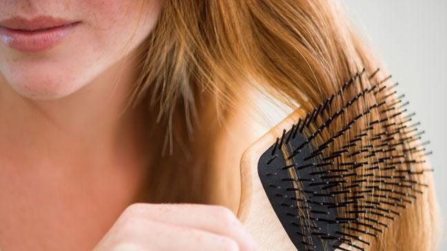 Cele mai comune cauze ale căderii părului