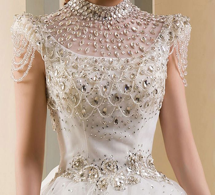 rochie cu diamante